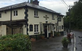 The Winchfield Inn Exterior photo