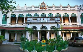 Chettinadu Mansion - An Authentic Heritage Palace Pension Kānādukāttān Exterior photo