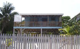 Carolyn'S Other House Villa Caye Caulker Exterior photo