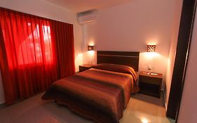 Hotel Los Girasoles Cancún Room photo
