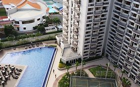 Solemare Parksuites Condominium - Condo R Us Manilla Exterior photo