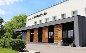 Zajazd Magnolia-Airport Modlin Hotel Pomiechówek Exterior photo