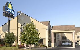 Days Inn Springfield South Exterior photo