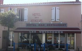 Les Voyageurs Hotel Vairé Exterior photo