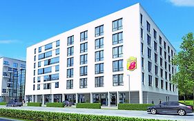 Super 8 By Wyndham Munich City West Hotel Exterior photo