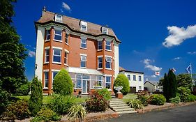 Highland Moors Hotel Llandrindod Wells Exterior photo