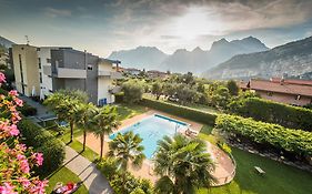 Sporthotel Villa Stella Torbole Sul Garda Exterior photo