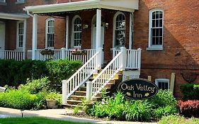 Oak Valley Inn And Suites Geneseo Exterior photo