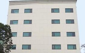 City Heart Sarovar Portico Hotel Ludhiana Exterior photo