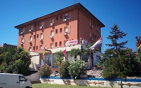 Hotel Parigi Castel San Pietro Terme Exterior photo