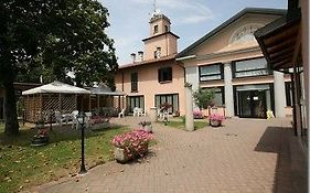 Hotel Vecchio Convento Bareggio Exterior photo