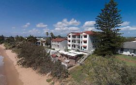 Don Pancho Beach Resort Bargara Exterior photo