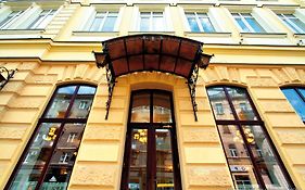 Reikartz Dworzec Lviv Hotel Exterior photo