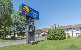 Comfort Inn Cornwall Exterior photo