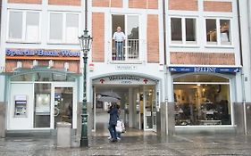 Apartement Mit Dachterrasse - Bei Curth Klingen - Teilen Sie Uns Ihre Ankunfszeit Mit Düsseldorf Exterior photo