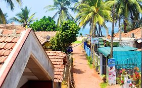 Sun Rise Hostel Negombo Exterior photo