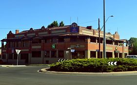 Family Hotel Bathurst Exterior photo