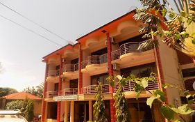 Entebbe Traveller'S Hotel Exterior photo