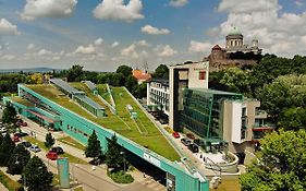 Portobello Wellness & Yacht Hotel Esztergom Exterior photo