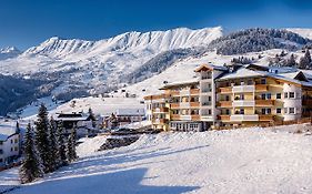 Hotel Castel - pure Lebensfreude Serfaus Exterior photo