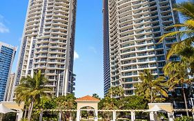 Holiday Holiday Chevron Renaissance Apartments Gold Coast Exterior photo