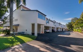 Noosa Parade Holiday Inn Exterior photo