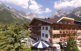 Der Almhof Hotel Maria Alm am Steinernen Meer Exterior photo