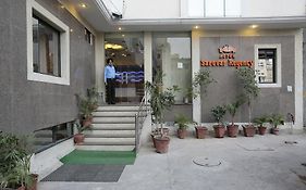 Sarovar Regency Hotel Amritsar Exterior photo