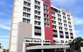 Grand Pasundan Convention Hotel Bandung Exterior photo