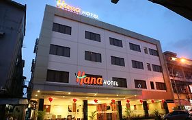 Hana Hotel Batam Exterior photo