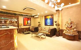 Divinity By Audra Hotels Mathura Exterior photo