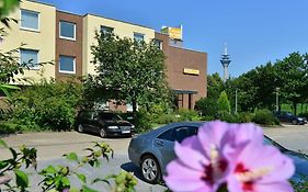 Hotel Astra Düsseldorf Exterior photo