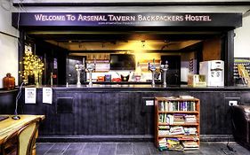 Arsenal Tavern Backpackers Londen Exterior photo