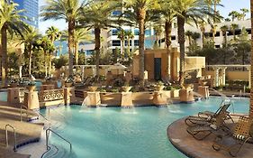 Hilton Grand Vacations Club On The Las Vegas Strip Hotel Exterior photo
