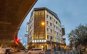 Luckynews Classic Hotel Taoyuan Exterior photo