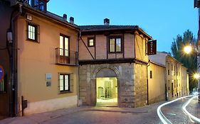 Exe Casa De Los Linajes Hotel Segovia Exterior photo