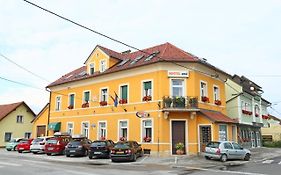 Hostel Sonce Ptuj Exterior photo