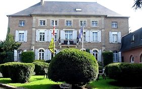 Hotel Le Clos Du Montvinage Étréaupont Exterior photo