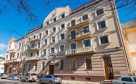 Stanislaviv Hotel Ivano-Frankivsk Exterior photo