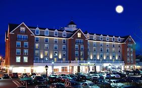 Salem Waterfront Hotel And Suites Exterior photo