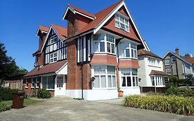 The Old Surgery Bed and Breakfast Clacton-on-Sea Exterior photo