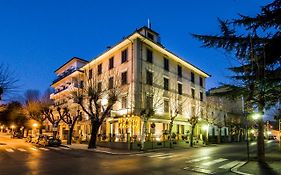 Hotel Byron Montecatini Terme Exterior photo