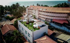 Blue Water Boutique Hotel Negombo Exterior photo