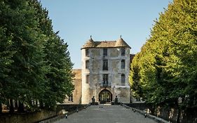 Château De Villiers-Le-Mahieu Hotel Exterior photo