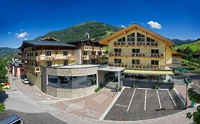 Hotel Garni ALPINA Saalbach-Hinterglemm Exterior photo