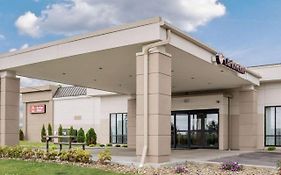 Clarion Hotel Beachwood-Cleveland Exterior photo