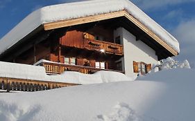 Gaestehaus Bergstueberl Hotel Reit im Winkl Exterior photo