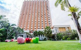 Golden Beach Cha-Am Hotel Exterior photo