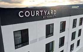 Courtyard By Marriott Southington Hotel Exterior photo