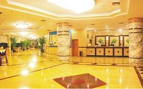 Minshan Century Hotel Guang'an Interior photo